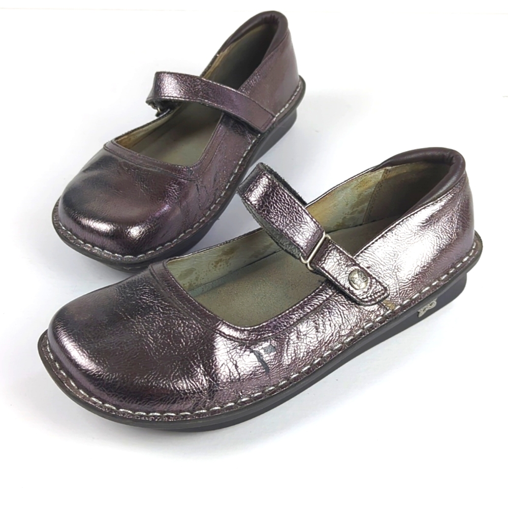 Metallic Purple Mary Jane Women's Shoe